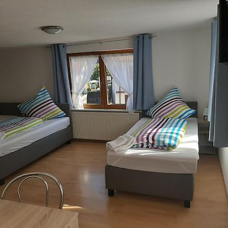 Gaestehaus Pension Waldhorn Weilen unter den Rinnen エクステリア 写真