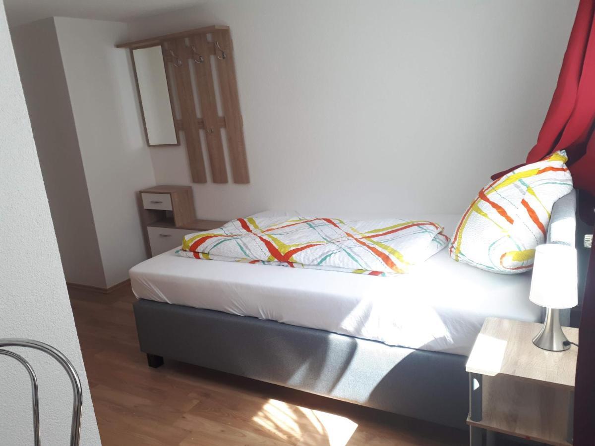 Gaestehaus Pension Waldhorn Weilen unter den Rinnen エクステリア 写真